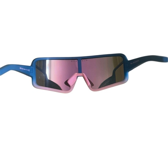 Blenders Destiny Love Polarized Shield Sunglasses Blue Pink Mirror Lens no case main image 9
